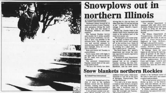 Snowplows out in Northern Illinois